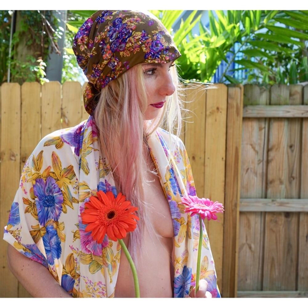 BROWN FLORAL SCARF CAP